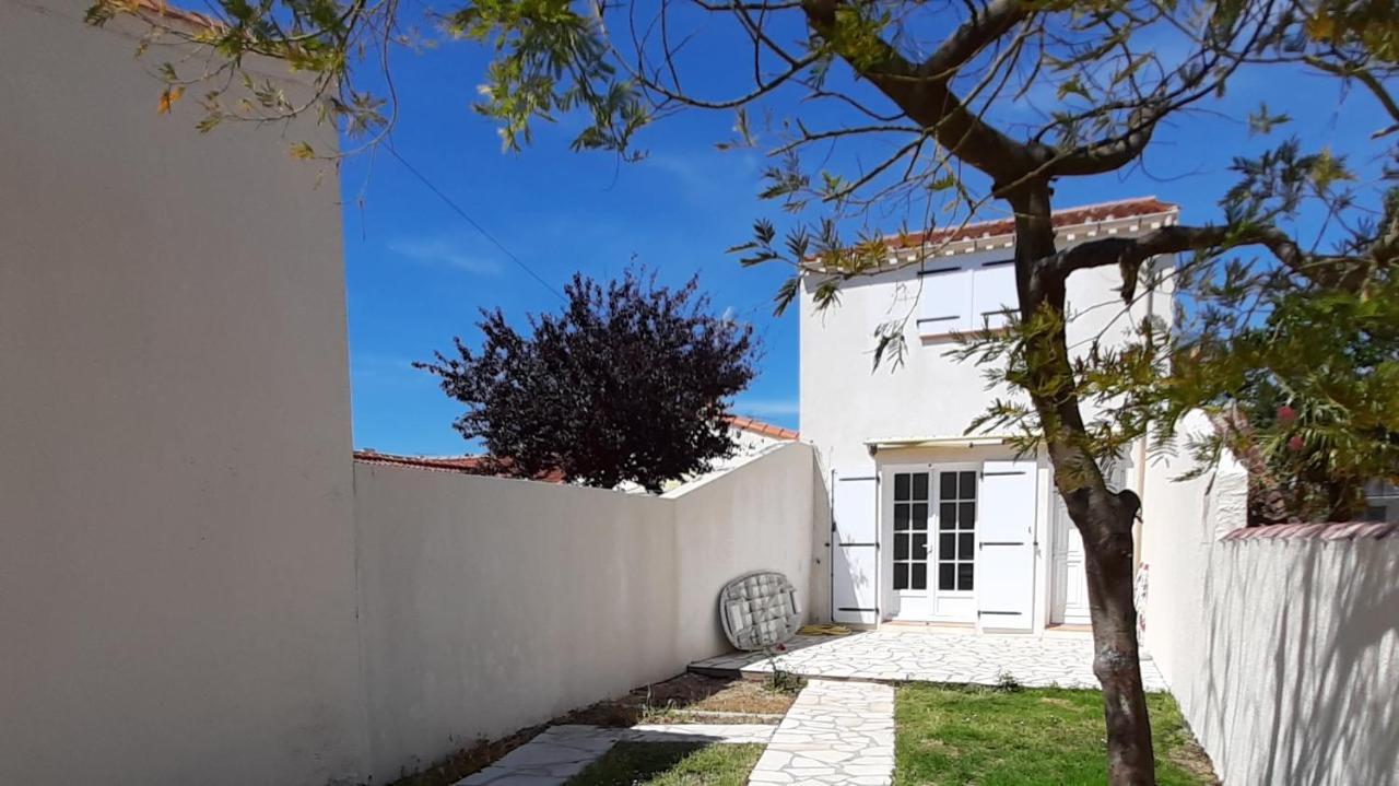 Charmante Maison De Ville Avec Jardin - 2 Chambres - 5 Pers Saint-Jean-de-Monts Exterior foto