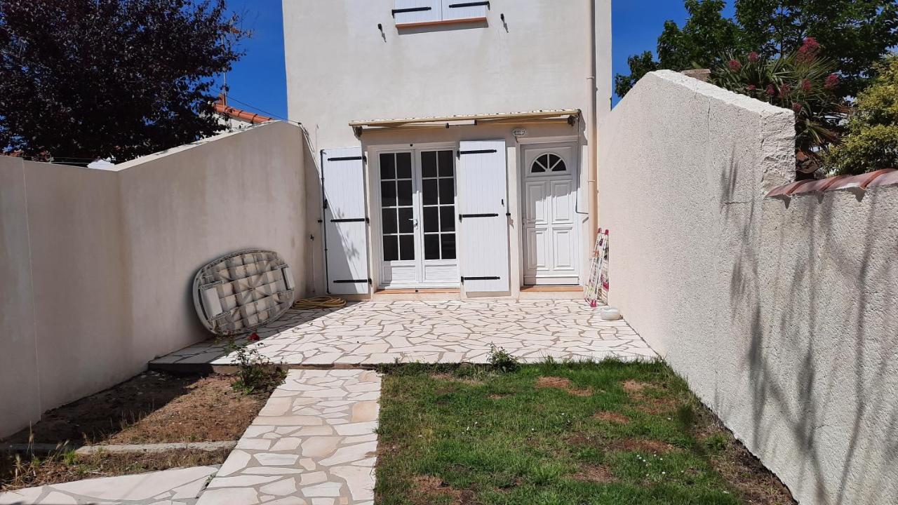 Charmante Maison De Ville Avec Jardin - 2 Chambres - 5 Pers Saint-Jean-de-Monts Exterior foto